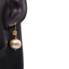 Indlæs billede til gallerivisning Pearl Øreringe med Shell Perler
